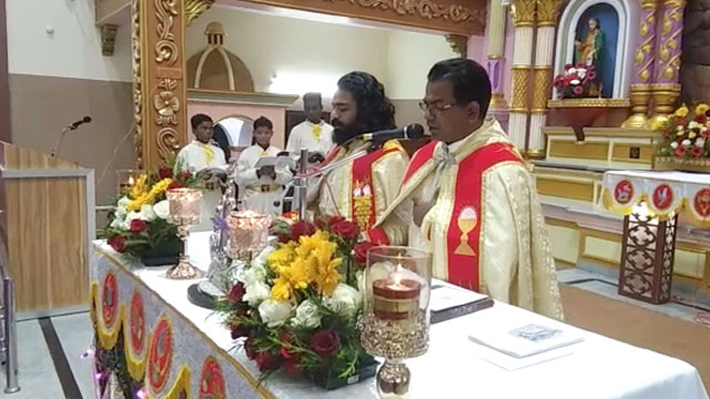 प्रभु यीशु मसीह का जन्मदिन विदिशा के सेंट मेरी चर्च में मनाया गया