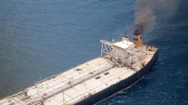 Fire broke out in Crude oil laden Ship, Indian Navy helped Sri Lanka