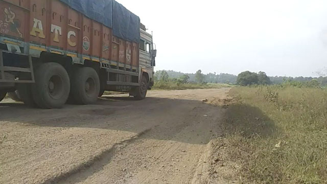 Lakhnadon to Mandla state highway road