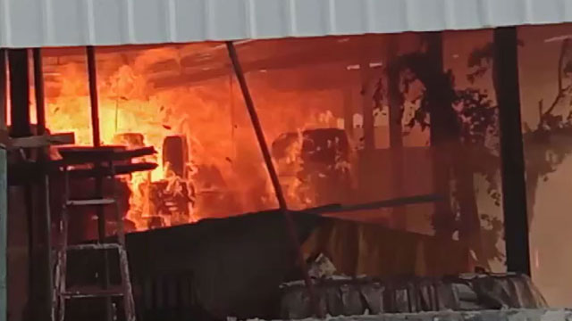 massive-fire-broke-out-in-pithampurs-cardboard-factory