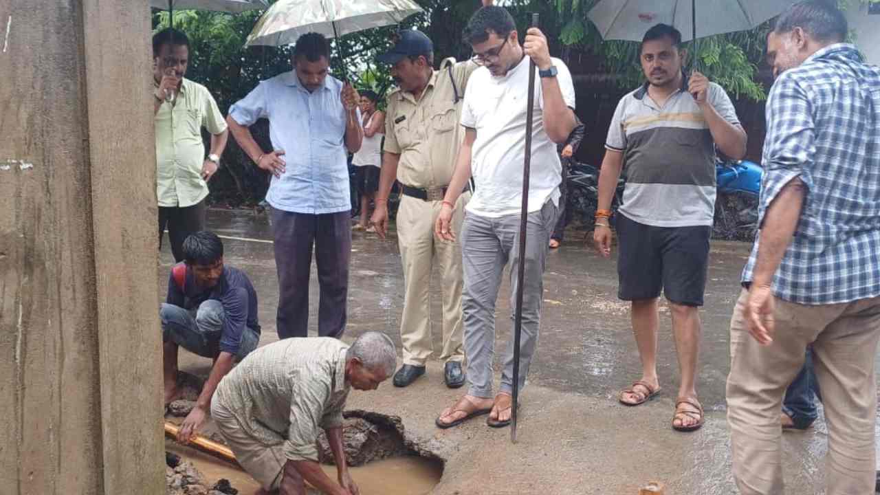 SDM Ambikesh Pratap Singh